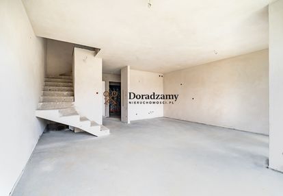 Dom w zabudowie bliźniaczej na widokowej działce
