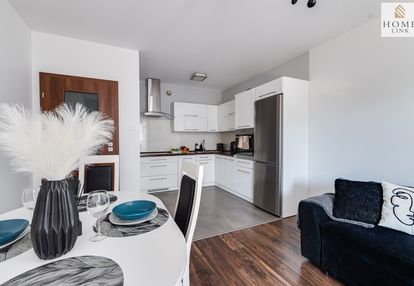 Mieszkanie 2 pokojowe na zamknięty osiedlu mroza