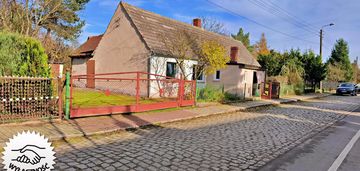 Sprzedaż domu do kapitalnego remontu.