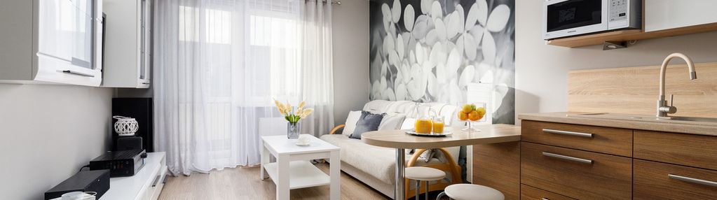 Jasne, dwustronne, umeblowane!