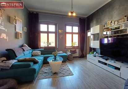 2-poziomowe mieszkanie w kamienicy w centrum kowar
