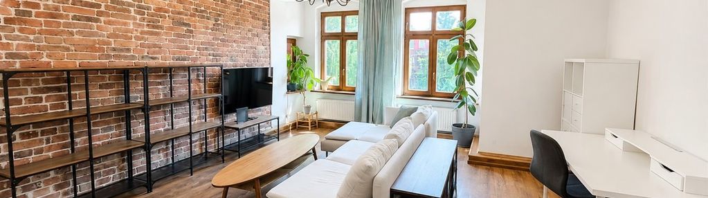 Nikiszowiec| 65 m²| balkon| 2 duże pokoje| piwnica