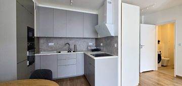 Saska kępa - nowe, 2 pokoje, 2 balkony, garaż