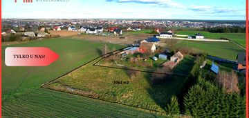 Duża ładna działka budowlana blisko miasta!!