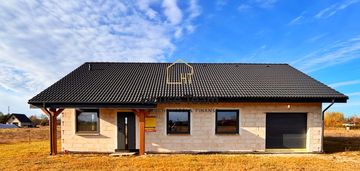 Nieduży dom do wykończenia - 118 m2, małe rudy