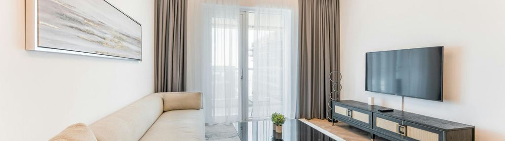 2 pokoje wśród zieleni, w centrum miasta