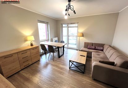 Apartament 2 oddzielne pokoje , garaż, komórka