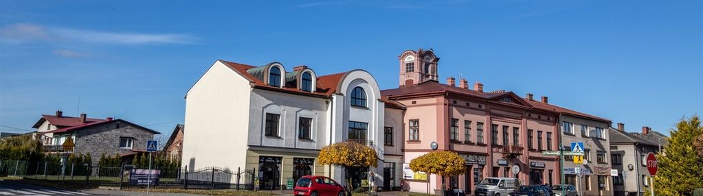 Dochodowa kamienica w centrum miejscowości