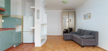 Okazja! dwa pokoje z dużą loggią w trzech wieżach