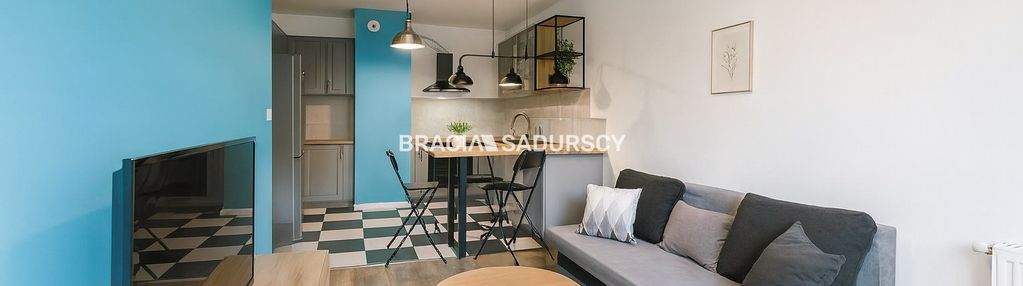 Sprzedam mieszkanie z ogrodem oraz garażem