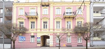 Centrum: 2 pok, parking w cenie