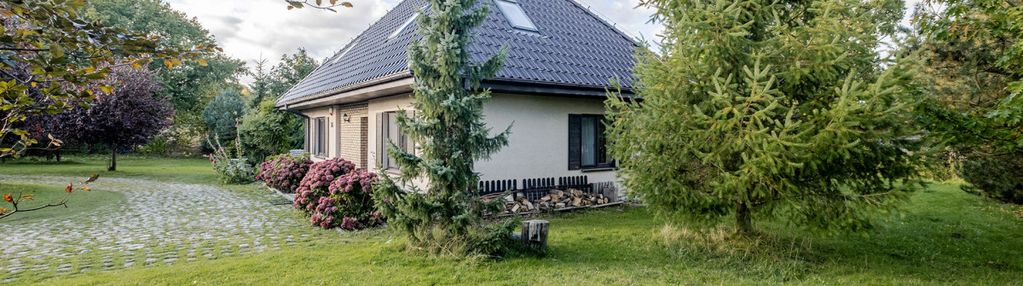 Piękny dom z bardzo dużą działką, spokojna okolica