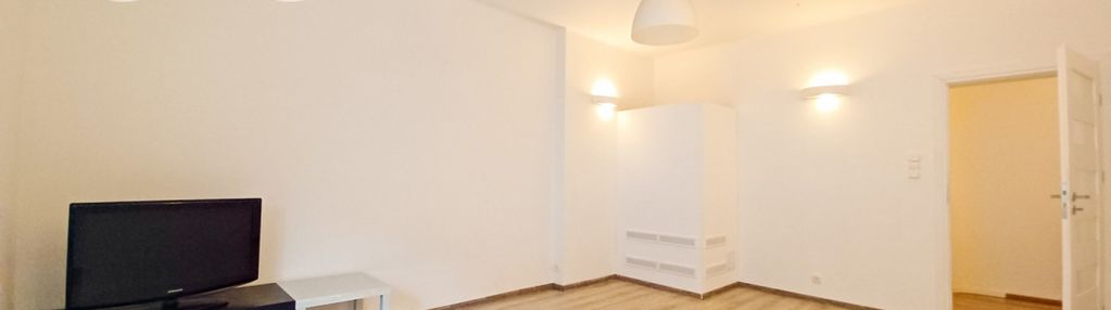 Przestronna kamienica z dużą piwnicą spiżarnią