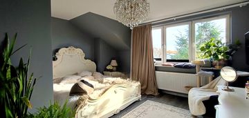 Segment 119m2 z ogródkiem i garażem.