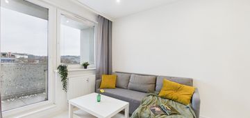 Jasna kawalerka w zielonej części katowic