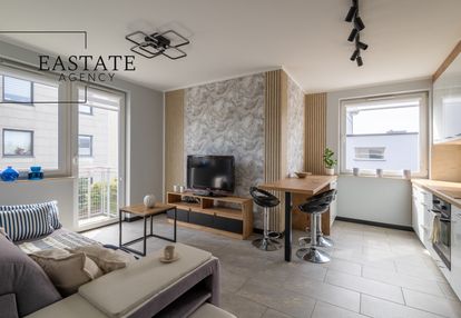 Dwa pok. z balkonem i parkingiem w bolszewie