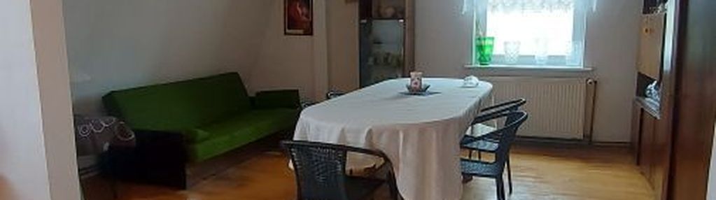 Mieszkanie na i piętrze z garażem i działką w chos