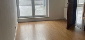 Dwupoziomowe mieszkanie z tarasem w ząbkach