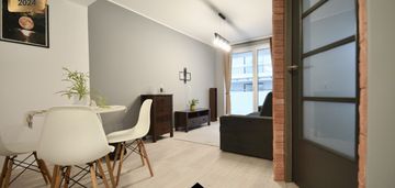 Mieszkanie 2pokojowe-40m2-duży balkon-odświeżone