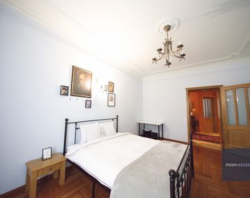 Duże 2 pokojowe mieszkanie w centrum