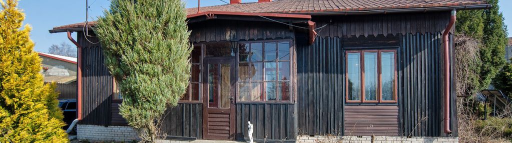 Klimatyczny drewniany dom, w przybynów gm żarki