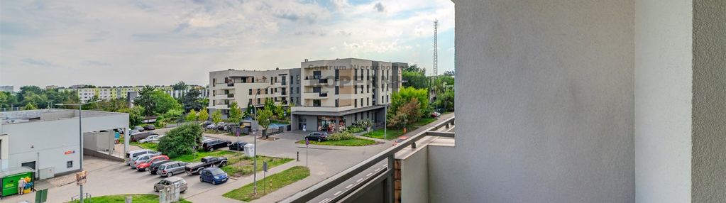 Koniuchy- 2 pokoje, osobna kuchnia, cegła