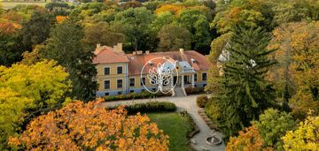 Zabytkowy pałac / 7,4 ha parku / prywatny staw