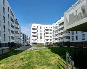 2 pokojowe z balkonem i 2 miejscami postojowymi