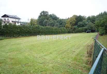 2510 mkw w sąsiedztwie lasu