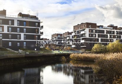 Eleganckie mieszkanie z dużym balkonem | ceglana