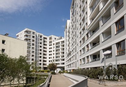 Mieszkanie z balkonem przy metrze. cicho. winda