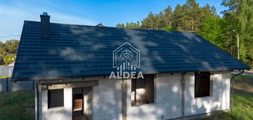 Nowy, parterowy dom pod lasem w polichnie