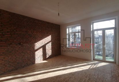 Przestronne mieszkanie centrum miasta.