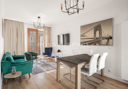 Apartament w browarach warszawskich z loggią