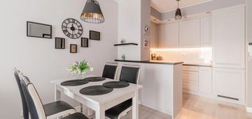 Apartament 2 pok. z miejscem postojowym, na ii piętrze.