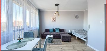 Przestronna kawalerka z balkonem wzgórze wolności