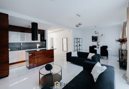 Jakość top / marmur / podłogówka / kominek /unikat