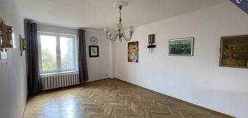 3 pokoje plac konstytucji