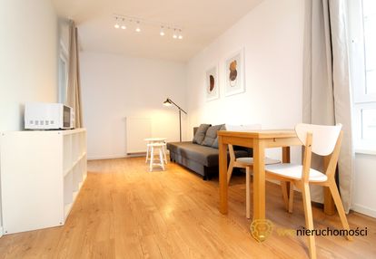 Stylowe mieszkanie w centrum | przestronny balkon