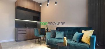 Nowoczesne dwa pokoje blisko parków, garaż