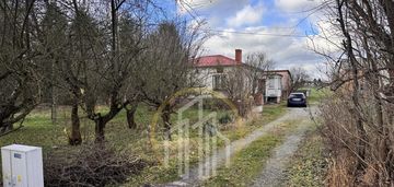 Dom z potencjałem w dogodnej lokalizacji