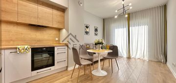 2 rooms/near the park/first rent/balcony