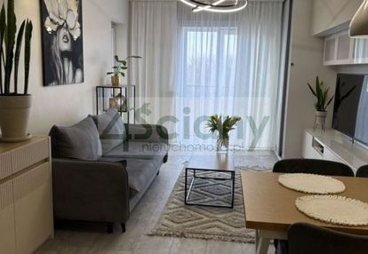 3 pokoje 2016 | włochy | garaż | balkon