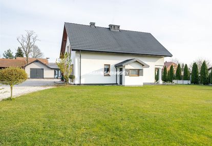 Dom jednorodzinny 138 m² – piękna działka 18 a