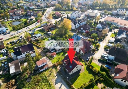 Piękny dom z ogrodem w centrum żukowa