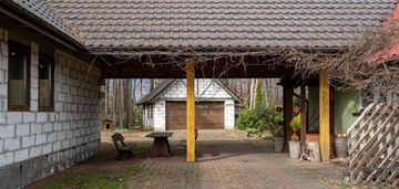 Dwa domy na dużej działce z lasem