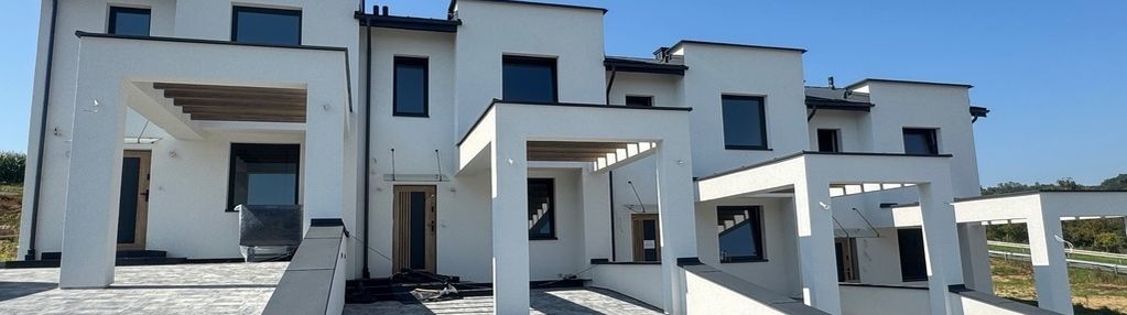 Dom w zabudowie szeregowej fabryczna sz8