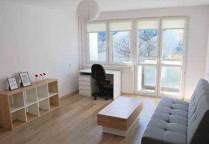 Centrum-rozkładowe-2pok-52m2-media miejskie-balkon