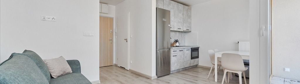 Studio - 26 m2 z balkonem / braniborska 46