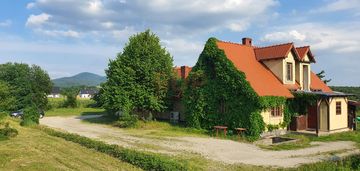 Dom bez sąsiadów z widokiem na wzgórza!